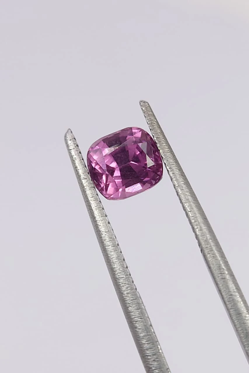 1ct Natural Malaya Garnet Cushion Cut Loose Gemstone From Tanzania — view 4